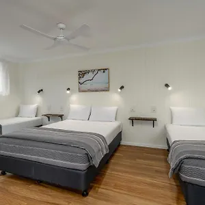 https://coast-inn-motel.hotelsbyronbayaustralia.com