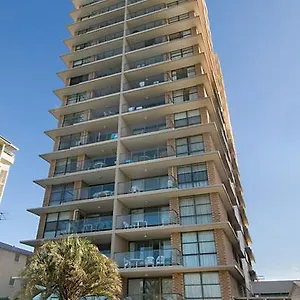 https://northcliffe-apartments.hotelssunshinecoast.net